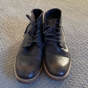 Men’s Boots SM size 11 like new